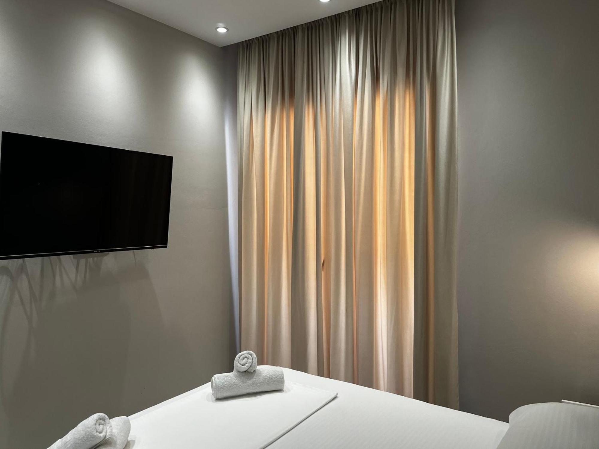 Lian'S Rooms فلورا المظهر الخارجي الصورة