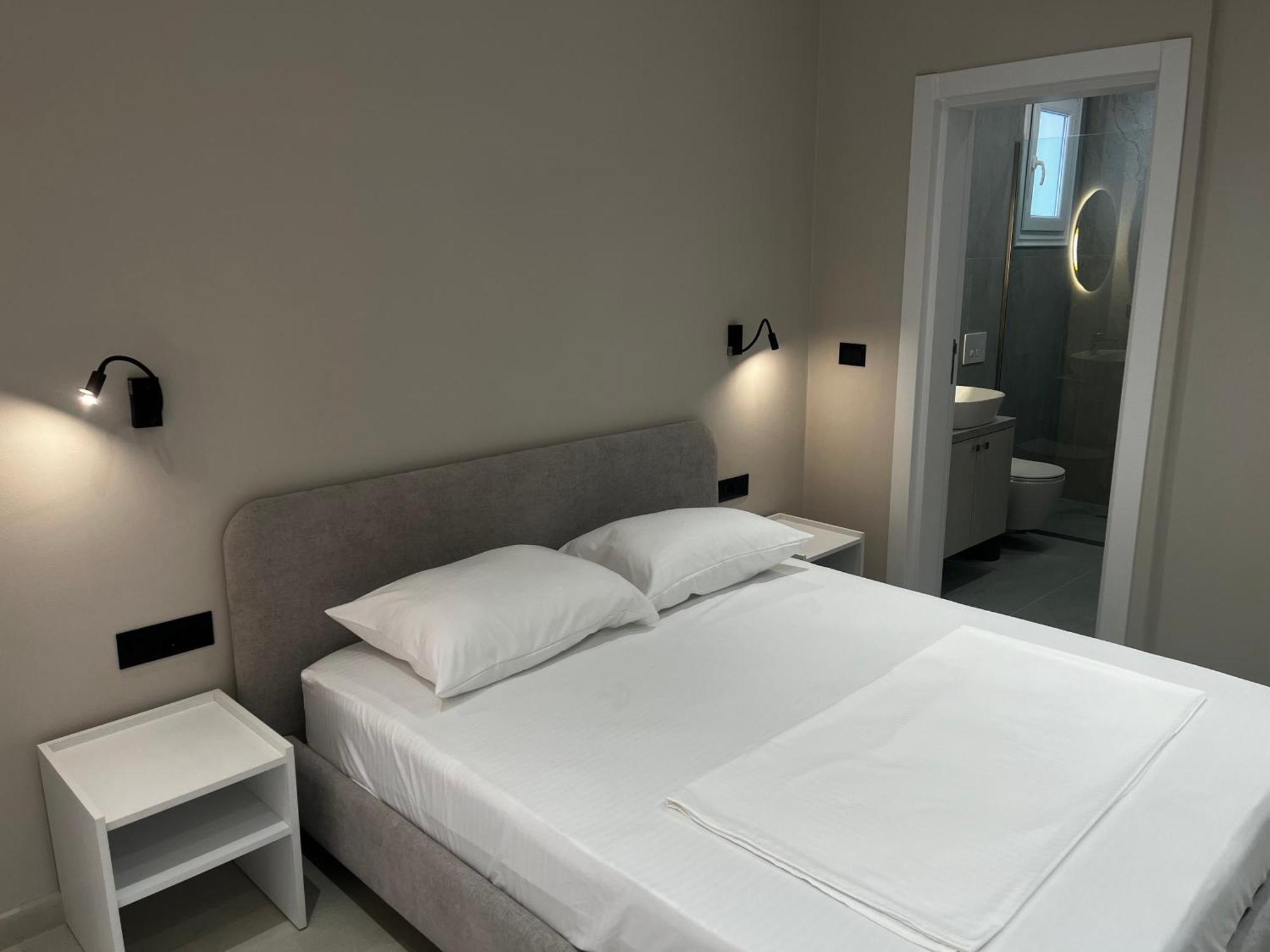 Lian'S Rooms فلورا المظهر الخارجي الصورة